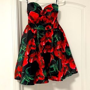 - *NWT* Floral strapless mini dress